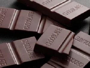 高カカオチョコレート ハイカカオ80 ダイエット 血圧 肝臓ケア1日25gと食べるタイミングは