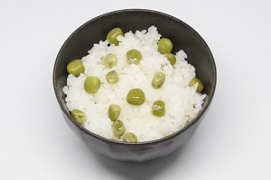 青大豆の豆ごはんの画像　イメージ