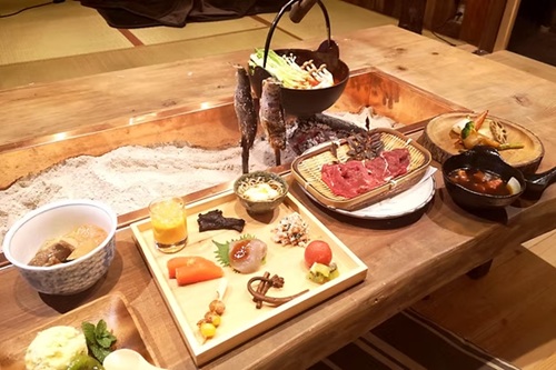 山人砦の料理メニュー例