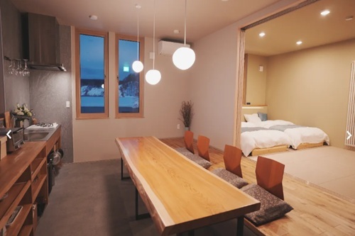 【人生の楽園】知床・羅臼の海に生きる。昆布漁師夫婦が営む素泊まりの宿『KOBUSTAY』