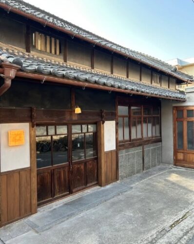 【人生の楽園】奈良・生駒市「natomi宿」姉妹の古民家ゲストハウス　場所や居酒屋・スパイスカレー情報を紹介【2026年8月1日放送】